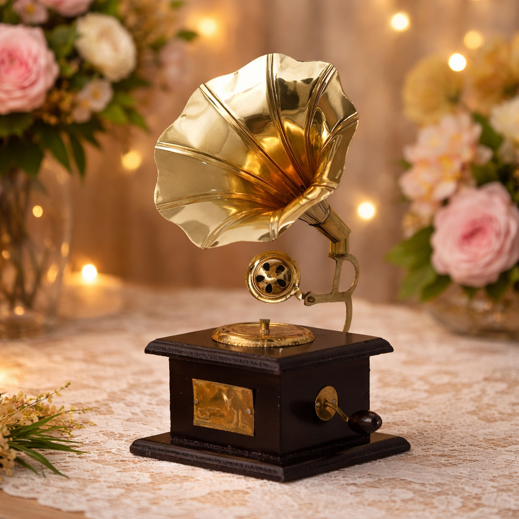 royal heritage gramophone decor